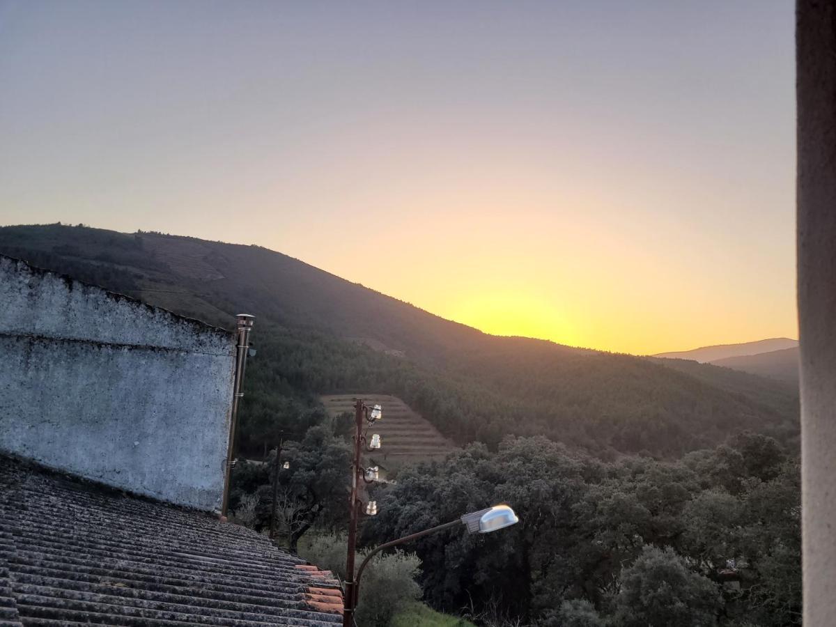 Casa Rural Abuelo Flore Caminomorisco Екстер'єр фото